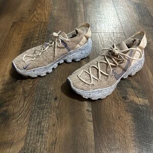 Nike space hippie size 7
